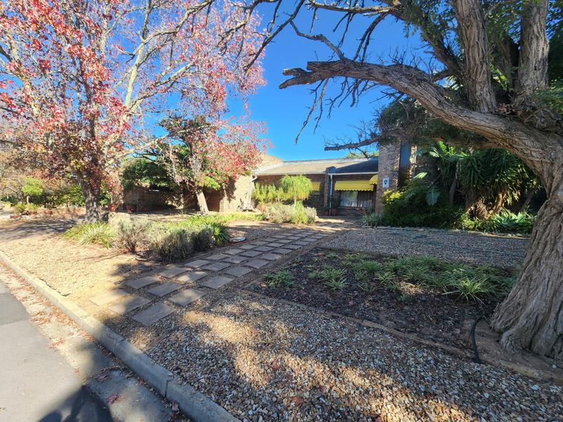 4 Bedroom Property for Sale in Panorama Western Cape